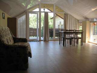 Гостиница Guest House on Kalinina 3 Коктебель Четырехместный номер-3